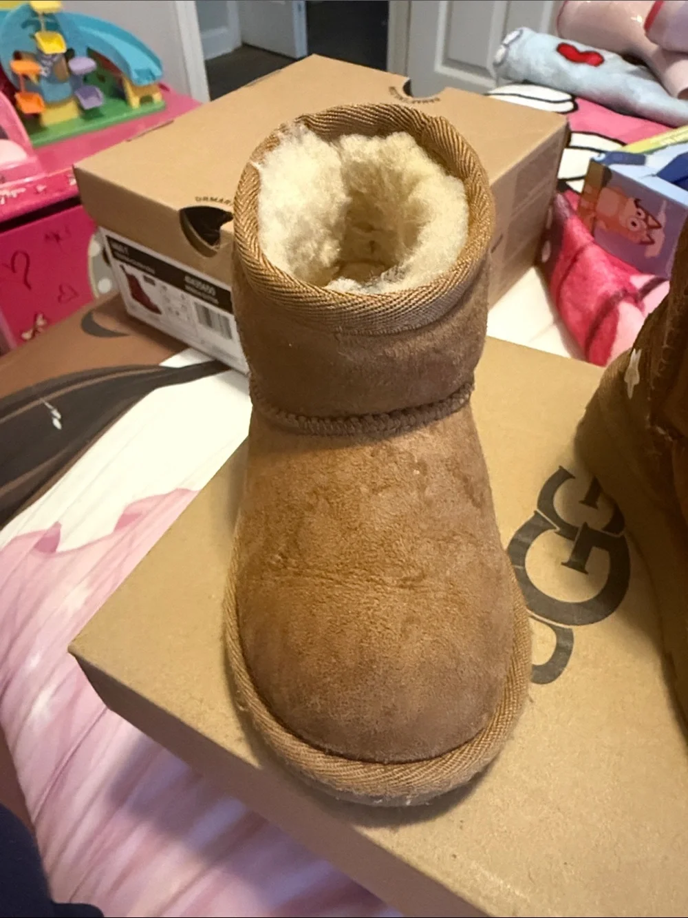 UGG Toddler Classic Short Boot in Chestnut Brown